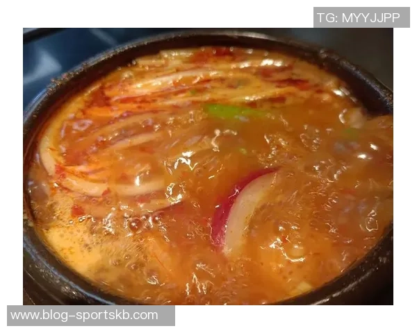 罗慕洛怀念韩国美食：辣炒鸡排泡菜汤和烤肉让我难以忘怀